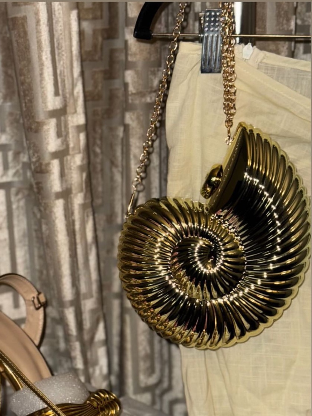Gold Spiral Shell Shoulder Bag with Chain Strap